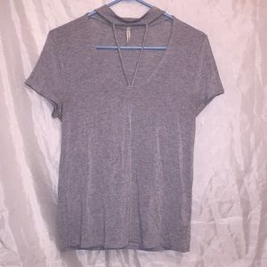 SOLEMIO 💜 Choker Gray T-shirt 🌸 Size Medium